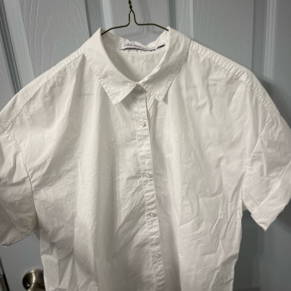 Calvin Klein Women’s Size Large White Shirt